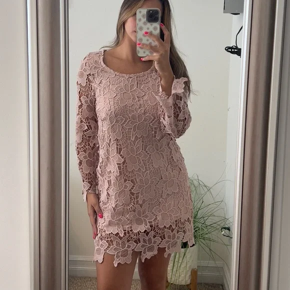 charlotte russe dresses Black Lace Midi Dress First Coast Vintage Xoxo Alyssa @Howiesmom Nwt Charlotte Russe Medium Strapless Dress Cut Out Ruched Bodycon Black White CHARLOTTE RUSSE BODYCON MIDI DRESS